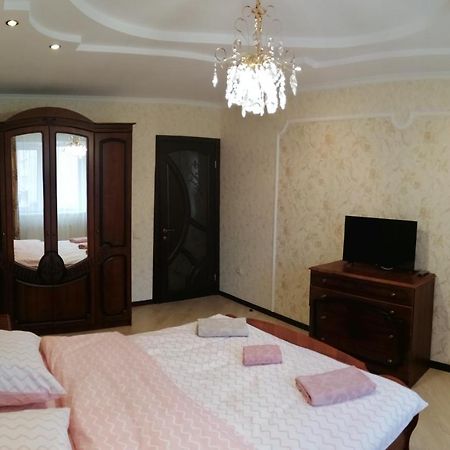 2Х Комнатный Люкс На Подолье Vinnytsia Luaran gambar